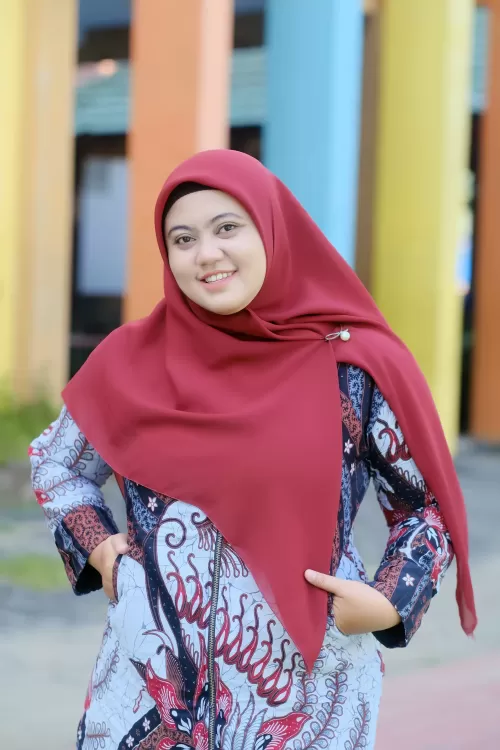 Reiza Oktavia Devy Sukandi, SE