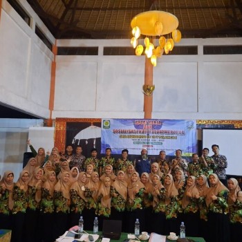 Sosialisasi Kurikulum Merdeka Diikuti Oleh Bapak/Ibu Guru de