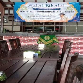 HALALBIHALAL GURU DAN KARYAWAN SMA MUHAMMADIYAH 3 TULANGAN