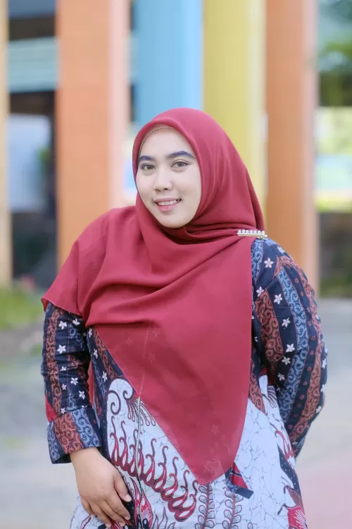 Tiara Yanis Rukmana, S.Pd