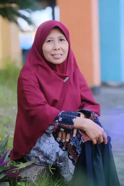 Umi Sadiyah, S.Pd