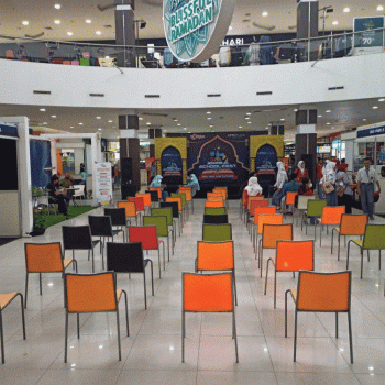 Pameran Pendidikan di Lippo Plaza Sidoarjo.