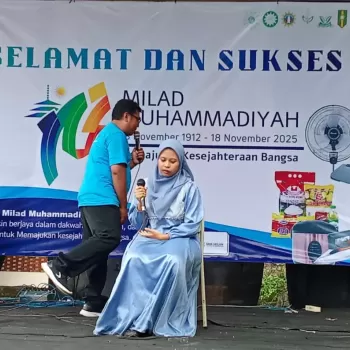 Athiyyah Sabrina  Putri Ariyantini Hafidzoh 30 Juz Al-Qur'an